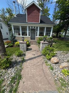125 Lakeview Ave