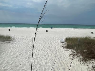 8015 Beach Dr