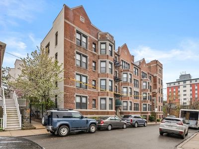 26 Commonwealth Ter APT 19