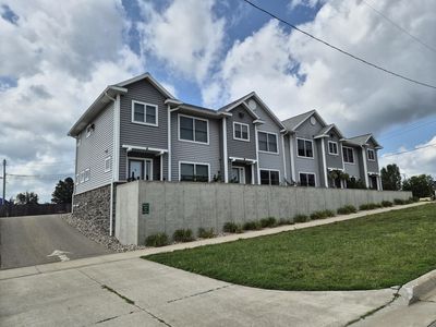209 Peninsular Ave