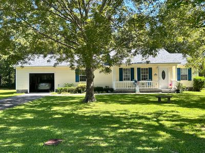 Property at 662 Westwood Ct, Swansboro, NC