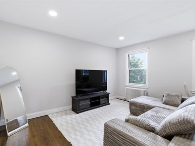 16 Edwards Street #3F