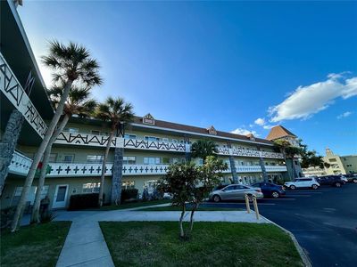 2447 Ecuadorian Way APT 37