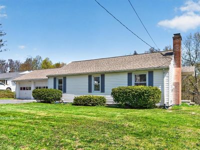 Property at 18 Hillside Dr, Lunenburg, MA