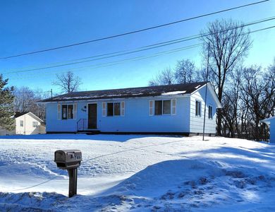 746 Stockdale Rd