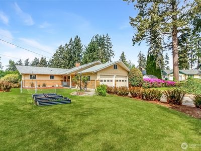 327 Logger Court SE