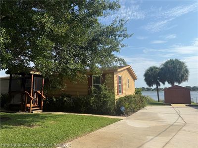 3263 Lake Hill Dr
