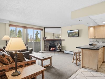 611 Village Rd #24260