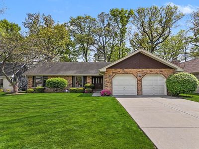 Property at 384 E Montrose Ave, Wood Dale, IL