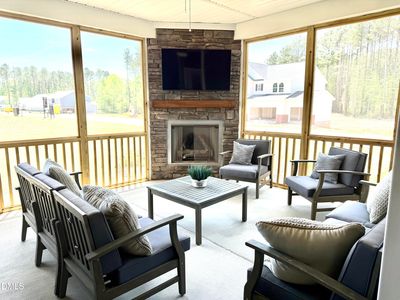 16 Macy Cir