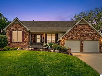 6227 S 79th Cir