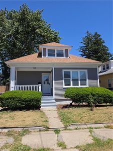 286 Sutton Ave