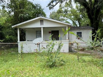 Property at 2708 Edgewood St, Mobile, AL