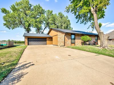 Property at 2302 Double Tree Ln, Enid, OK