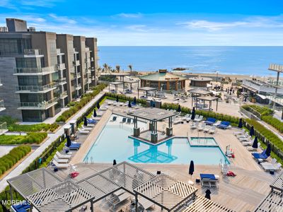 15 Morris Avenue #206