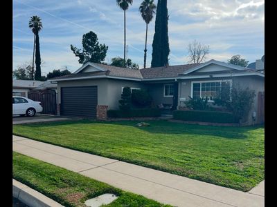 4882 E Gettysburg Ave