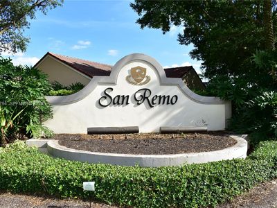 952 Sevilla Cir