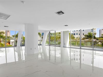 2950 NE 188th St APT 349