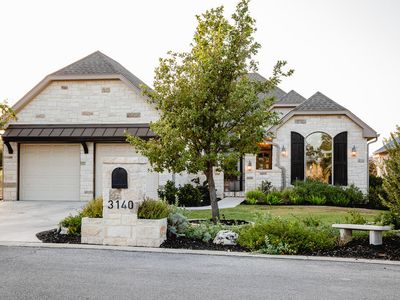 3140 Pinnacle Club Dr