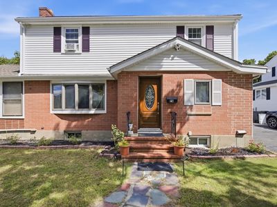 76 Woodcliff Rd