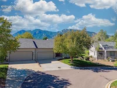 120 Cobblestone Dr