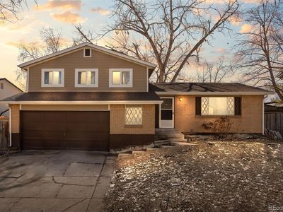 9556 W Maplewood Avenue