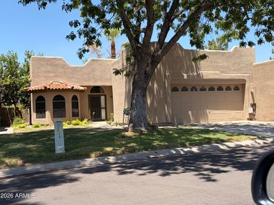 4140 E Altadena Avenue