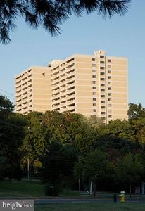 6101 Edsall Rd APT 302