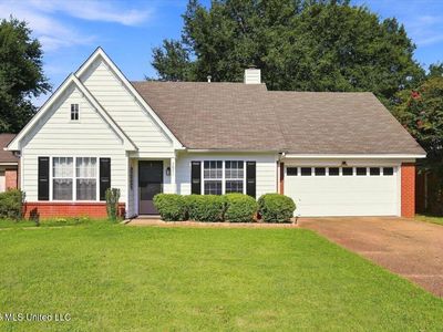 5871 Kentwood Dr