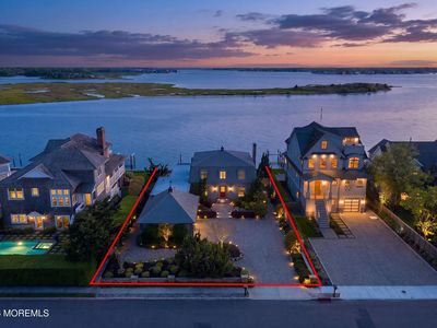 1010 Barnegat Lane