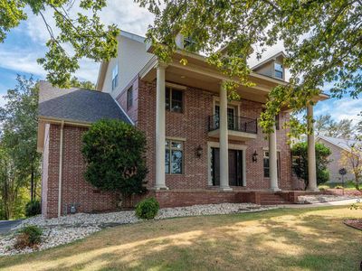 70 Stonegate Ter