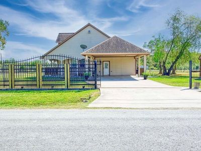 390 County Road 4871