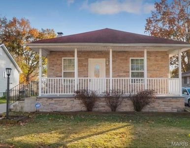7118 Lindenwood Pl