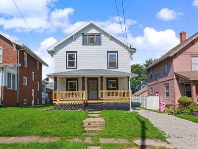 93 Helen Ave