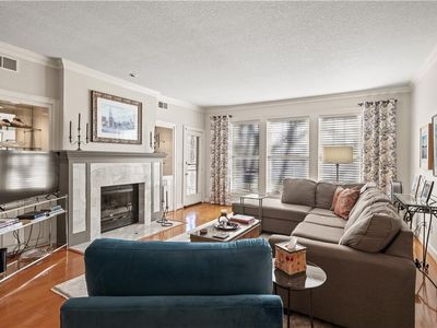 3936 Shawnee Mission Pkwy