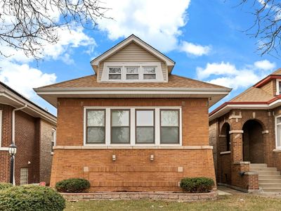 9320 S Racine Ave
