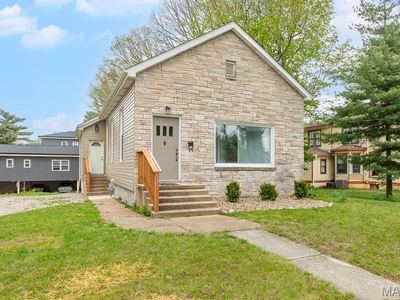 523 Hillsboro Ave
