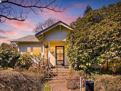 8951 N Van Houten Ave