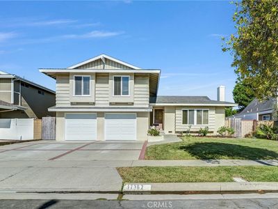 17362 Breda Ln