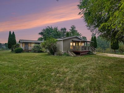 79 N 192nd Ave