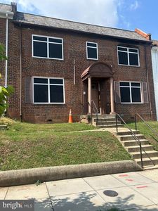 1239 Meigs Pl NE