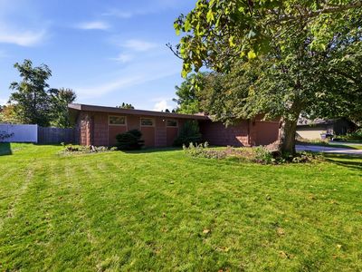 1607 Kaufmann AVENUE