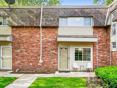 515 Longshore Dr