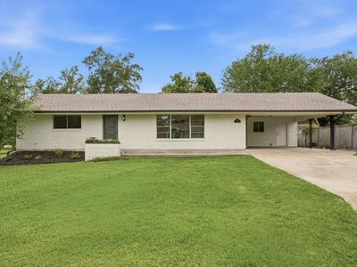 4114 Pleasant Dr