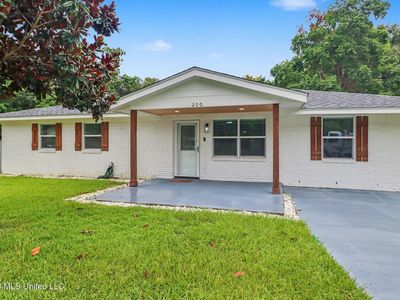 200 Beverly Dr