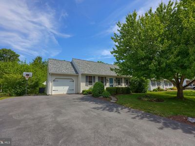 37 Homestead Dr