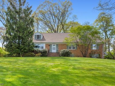 557 Taunton Rd