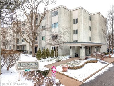 770 Deer St APT 102