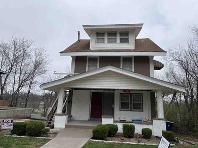 4137 Virginia Ave