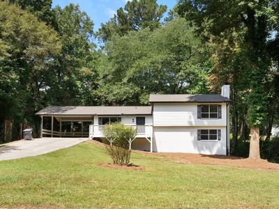 2982 Creekview Ct NE